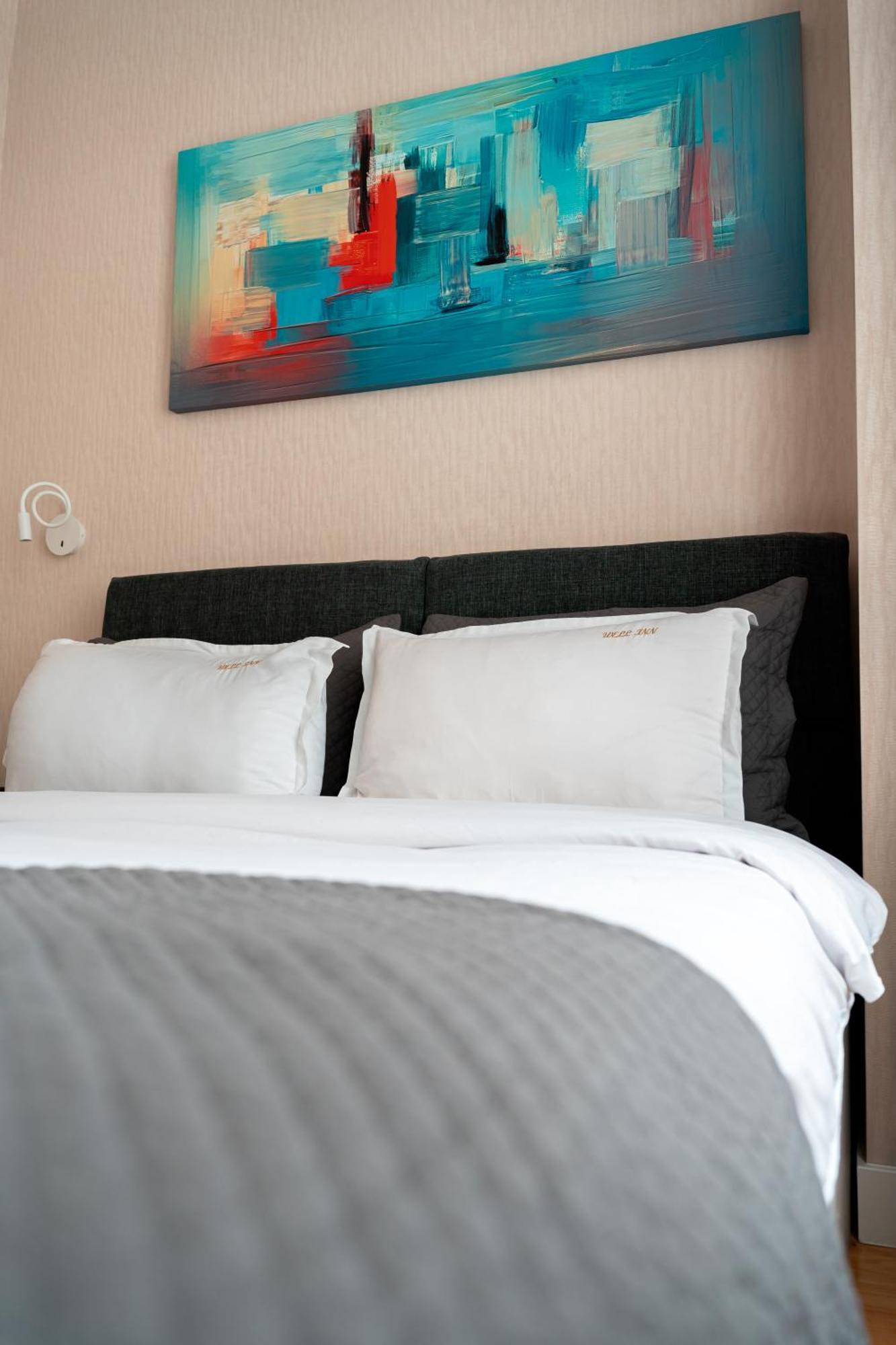 Hotel Well Inn Tbiliszi Kültér fotó