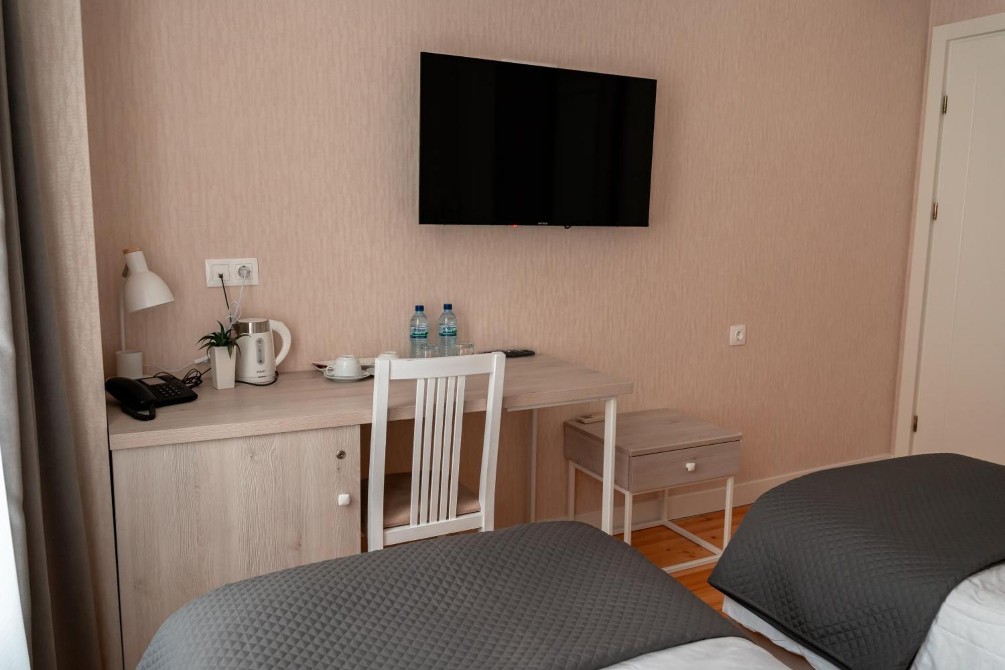 Hotel Well Inn Tbiliszi Kültér fotó